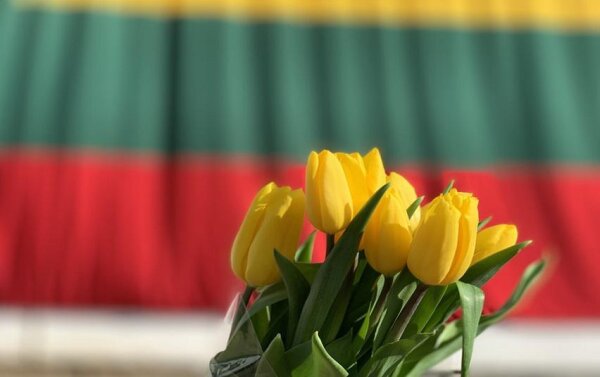 Biržų rajono savivaldybės meras Vytas Jareckas sveikina su Lietuvos Nepriklausomybės atkūrimo diena