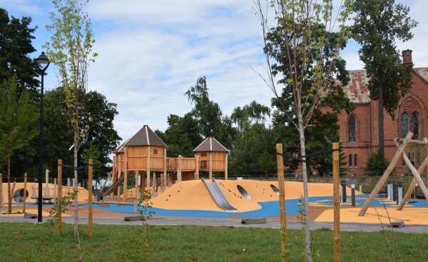 Nauja vaikų žaidimų aikštelė jau laukia lankytojų 